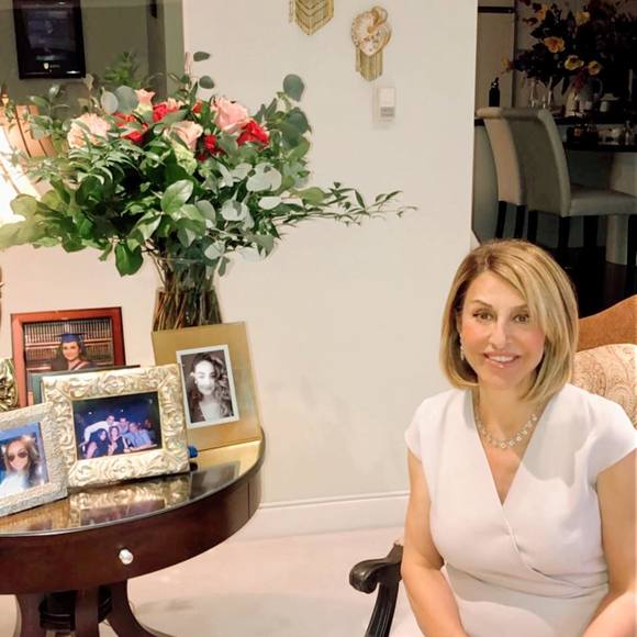 Profile Picture of Zohreh Sarpelleh (@zohrehsarpelleh) on Poshmark