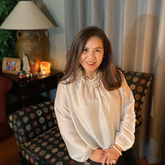 Profile Picture of Nida Ridao (@nidaridao) on Poshmark