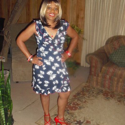 Profile Picture of Deborah Farrow (@deborahffarrow) on Twitter