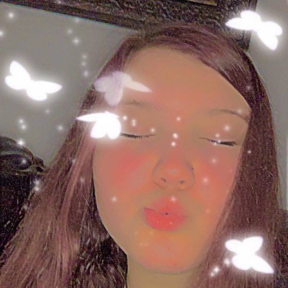 Profile Picture of Isabelle Armentrout (@iarmentrout) on Poshmark