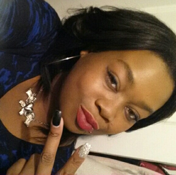 Profile Picture of Rachel Brockenbrough (@msbrockenbrough) on Poshmark