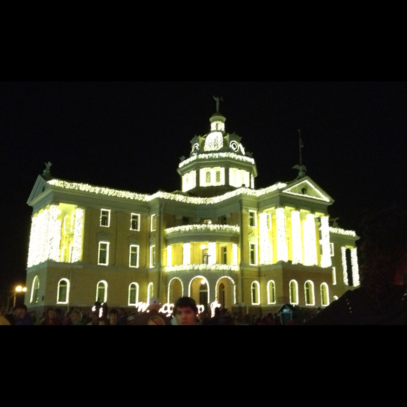 Profile Picture of Isa Shroyer (@ishroyer) on Poshmark