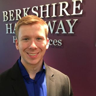 Profile Picture of Zachary Neumann (@edenprairiecondosandtownhomes) on Instagram