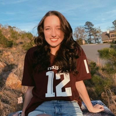 Profile Picture of Shelby Lyons (@shelbyl15233392) on Twitter