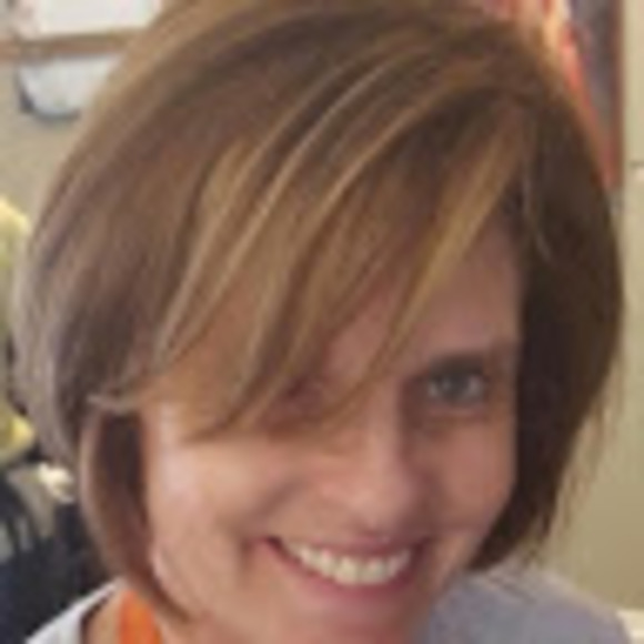 Profile Picture of Stacy Masiero (@stacy_masiero) on Poshmark