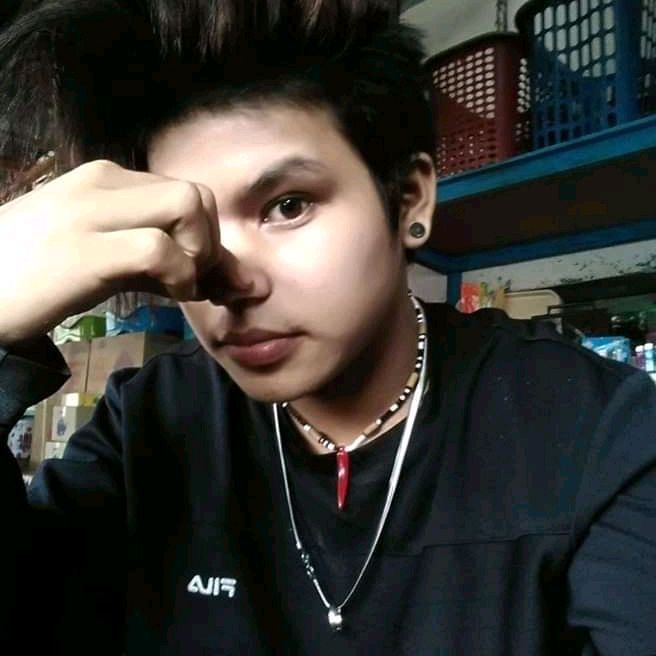 Profile Picture of mikay (@jameslamyon) on Tiktok