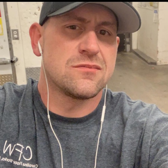 Profile Picture of Gregory Cain (@gcain1987) on Poshmark