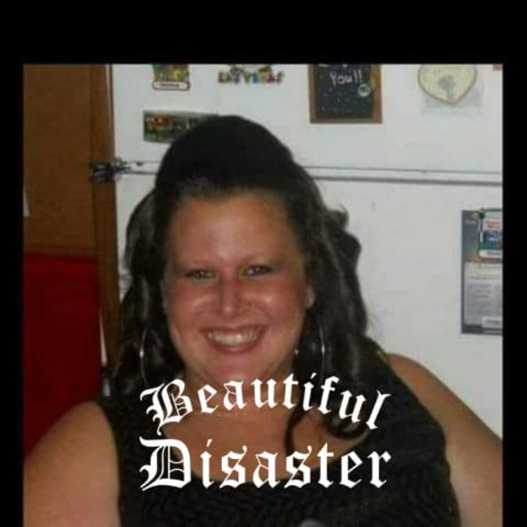 Profile Picture of Ashley Scalise (@altoonachick) on Poshmark