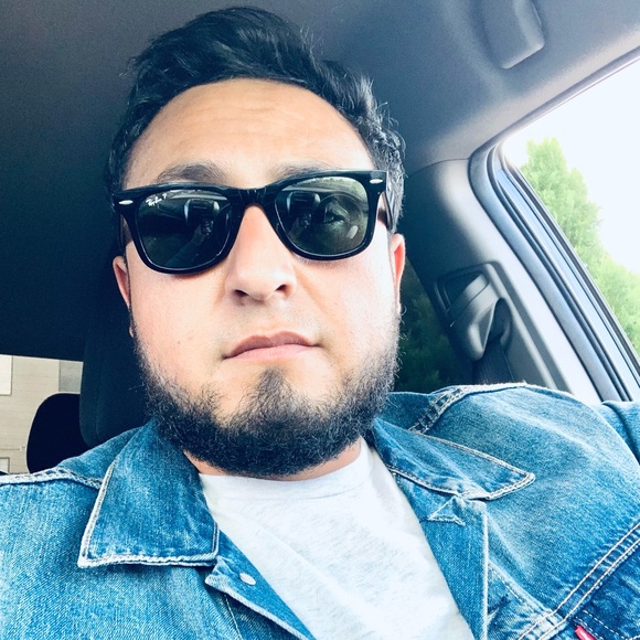 Profile Picture of Joel Arriaga (@jac9312) on Poshmark