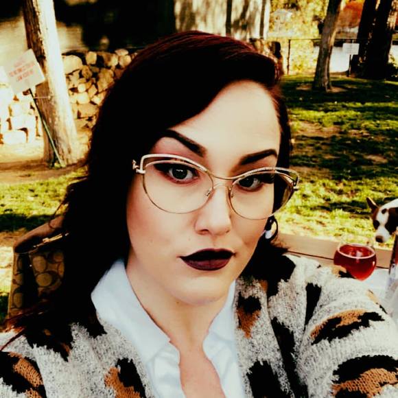 Profile Picture of Kim Witt (@kim_witt) on Poshmark