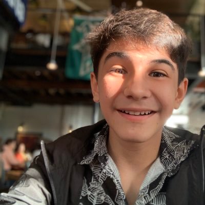 Profile Picture of Andy Bunches :) (@AndyBunchOfOats) on Twitter