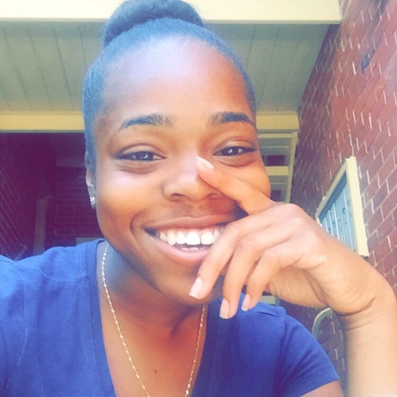 Profile Picture of Briana Gooding (@itswhateverbri) on Poshmark