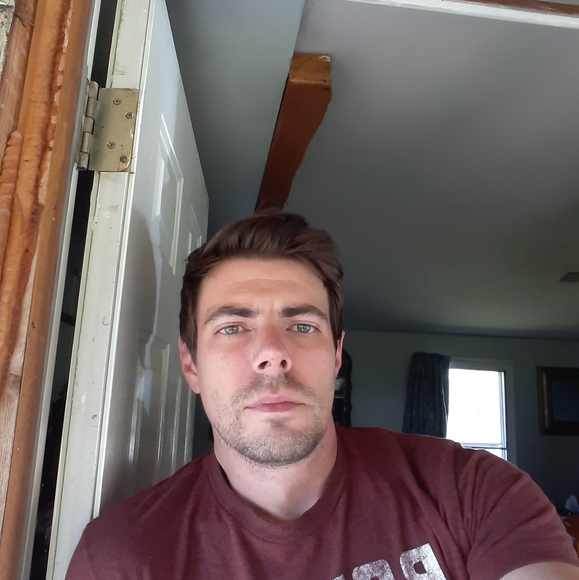 Profile Picture of James Henning (@james_henning) on Poshmark
