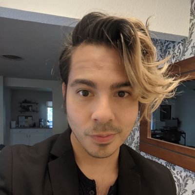 Profile Picture of Tony Rueda (@ARueda21) on Twitter