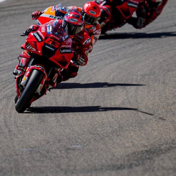 Profile Picture of Jimmy Peters (@jimisan) on Poshmark