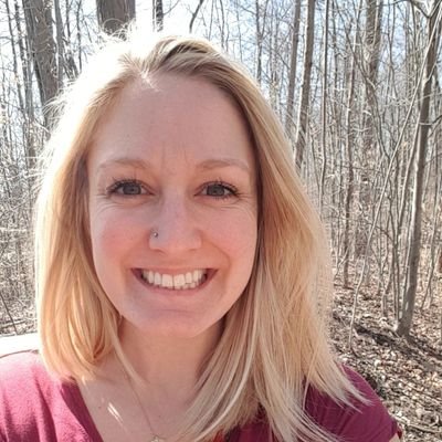 Profile Photo of Carolyn H (@care_hebert) on Twitter