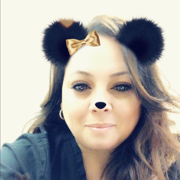 Profile Picture of Pam Wiggs (@pwiggs43) on Poshmark