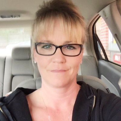 Profile Picture of Jennifer Mapes (@jennfahnh) on Twitter