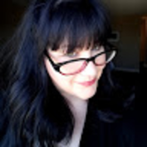 Dianna Ranere - Poshmark Profile Picture of Dianna Ranere (@diannaranere) on Poshmark