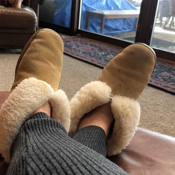 Profile Picture of Claudia Mcgee (@claudiamcgee) on Poshmark