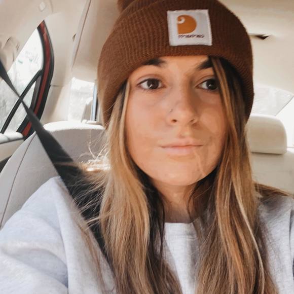 Profile Picture of Hannah Palmisano (@handust99) on Poshmark