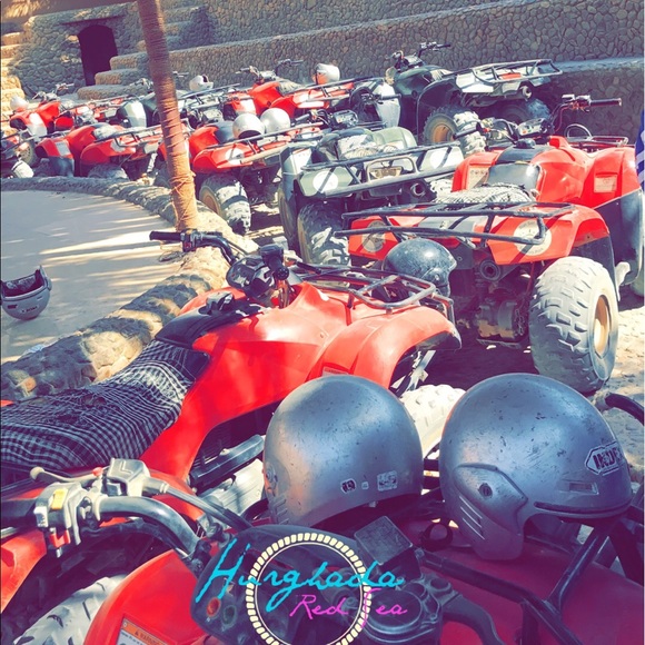 Profile Picture of Mike Parry (@ssssssssssssmm) on Poshmark