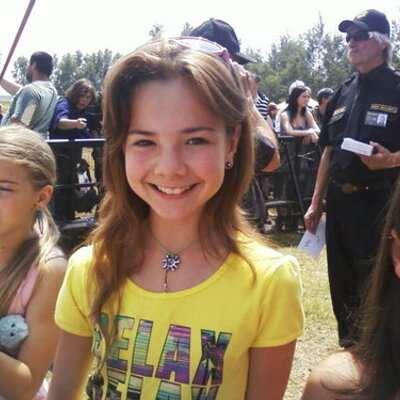 Profile Picture of Isabelle Chris 4ever (@IzzyChris4ever) on Twitter
