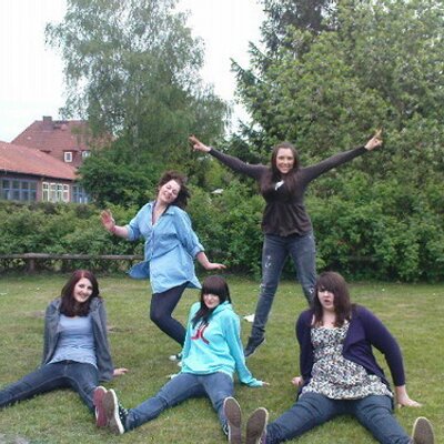 Profile Picture of Lisa Jeffs (@Lisbi93) on Twitter