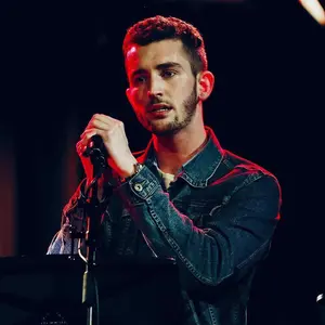 Profile Picture of   cookin' up some choreo for... (@tristanmichaelmcintyre) on Tiktok