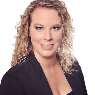 Profile Picture of Abby Hood (@abigailhood) on Twitter