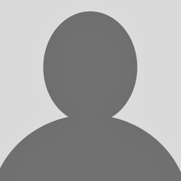 Chris Bechelli - Poshmark Profile Picture of Chris Bechelli (@ccbechelli) on Poshmark