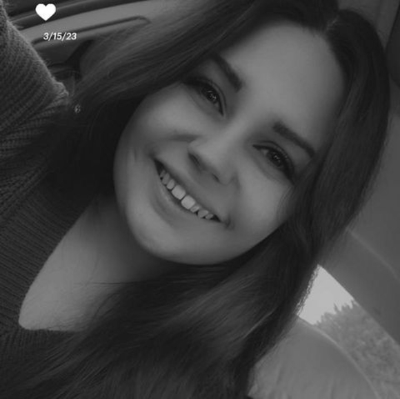 Profile Picture of Cameron Bregier (@cameronstoe) on Poshmark