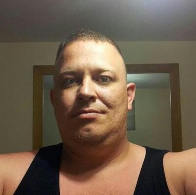 Profile Picture of Richard Penfold (@Dickiep79) on Twitter