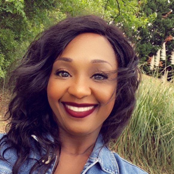 Profile Picture of Renee Phillips (@prissykitty2) on Poshmark