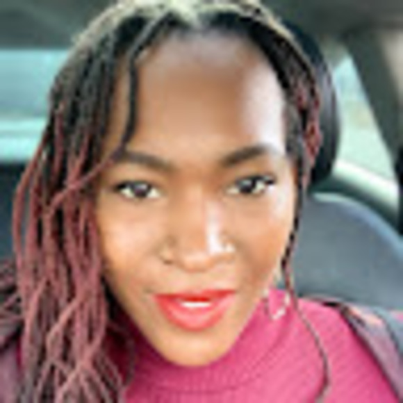 Profile Picture of Gabrielle Wallace (@sunshibeauty86) on Poshmark