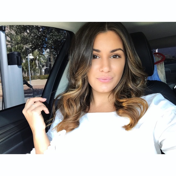 Profile Picture of Gabrielle Bruno (@gabbybruno22) on Poshmark