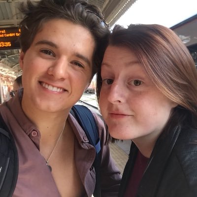 Profile Picture of Ellie (@mazzellosshades) on Twitter