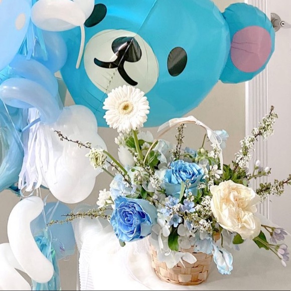 Profile Picture of Jingyu Ren (@jingyuren) on Poshmark