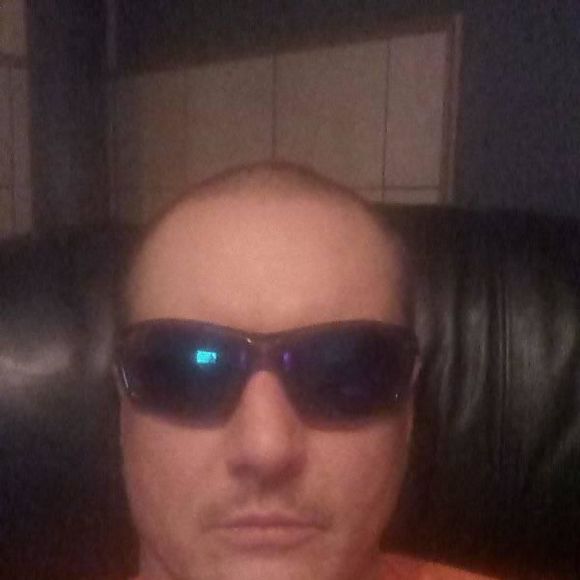 Profile Picture of John Cameron (@johncameron634) on Poshmark