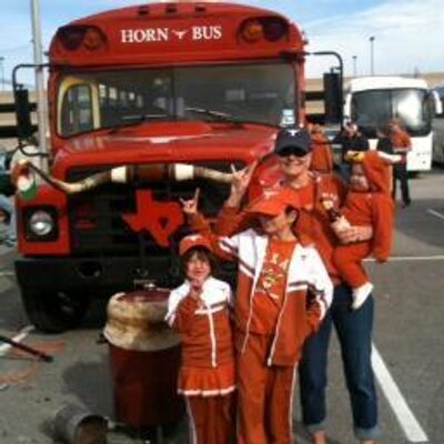 Profile Picture of Diane Duenez (@molonghorn) on Twitter