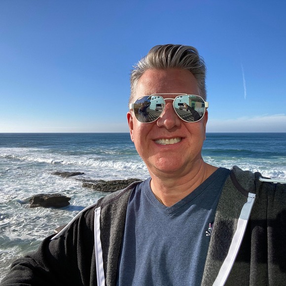 Profile Picture of Jim Underwood (@jcunsocal) on Poshmark