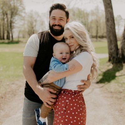 Profile Picture of Mandy Branch (@MandyBranch) on Twitter