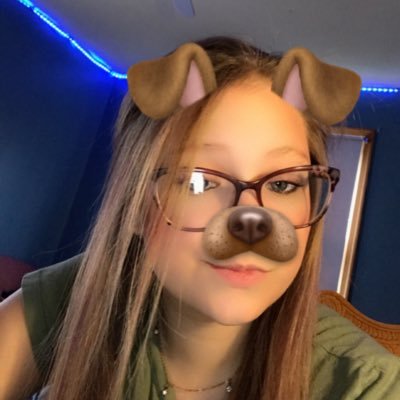 Profile Picture of Kaitlyn Burnett (@Kaitlyn76644021) on Twitter