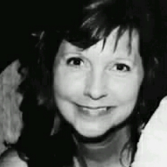 Profile Picture of Debbie Rackliffe (@dgrack) on Poshmark