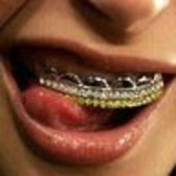 Profile Picture of Pati Majkut (@patdent44) on Poshmark