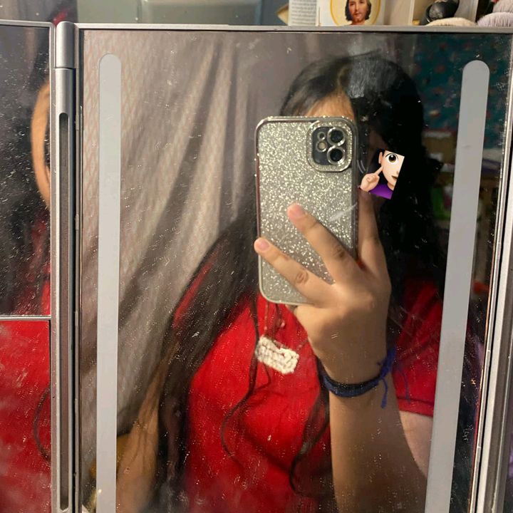 Profile Picture of 𝓝𝓲𝓬𝓱𝓸𝓵𝓮 𝓢𝓪𝓮𝓷𝔃 🤓 (@la_saenz956) on Tiktok