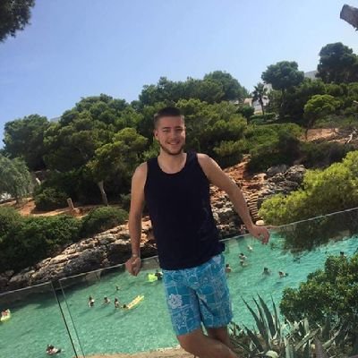 Profile Picture of Sam Meredith (@meredith_sam) on Twitter