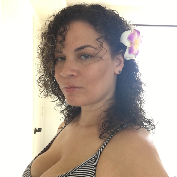 Profile Picture of Madeline Serrano (@madeline530) on Poshmark