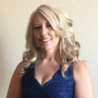 Profile Picture of Dianne Levesque (@DianneLevesque1) on Twitter