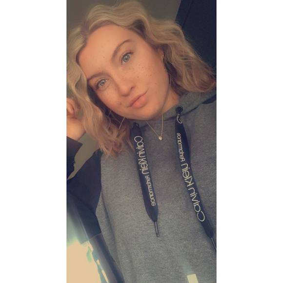 Profile Picture of Alyssa Becht (@alyssabecht1214) on Poshmark